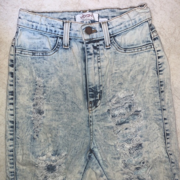 Light Washed distressed jeans LIKE NEW !!! - Picture 5 of 6